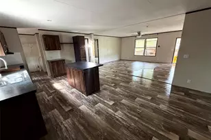 106 Summers Cir, Azle, TX 76020 - Photo 3
