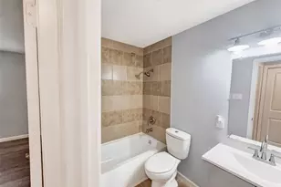 109 N Heights Dr, Crowley, TX 76036 - Photo 15