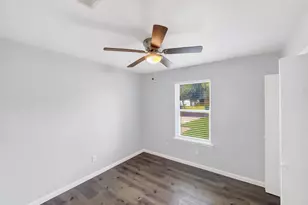 109 N Heights Dr, Crowley, TX 76036 - Photo 7