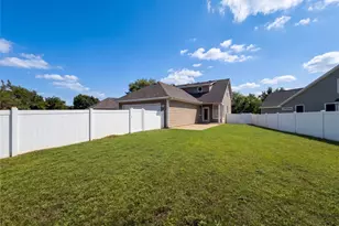 9801 Cedarcrest Dr, Providence Village, TX 76227 - Photo 5