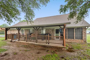 200 Pecan St, Ector, TX 75439 - Photo 23