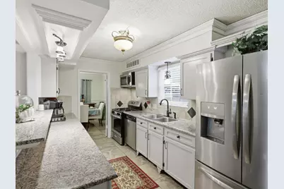 2801 Oak Cliff Lane, Arlington, TX 76012 - Photo 11