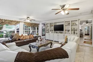 2801 Oak Cliff Ln, Arlington, TX 76012 - Photo 15