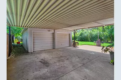 1813 Martel Avenue, Fort Worth, TX 76103 - Photo 9