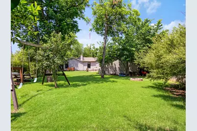 1813 Martel Avenue, Fort Worth, TX 76103 - Photo 31