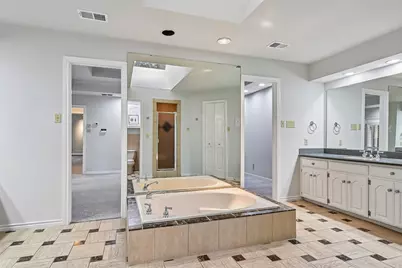 13216 Hillcrest Road, Dallas, TX 75240 - Photo 23