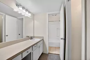 5618 Marina Dr, Garland, TX 75043 - Photo 9