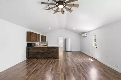 219 Cumberland Trail, Bridgeport, TX 76426 - Photo 9