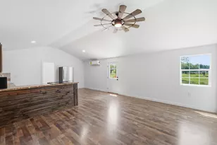 219 Cumberland Trail, Bridgeport, TX 76426 - Photo 9