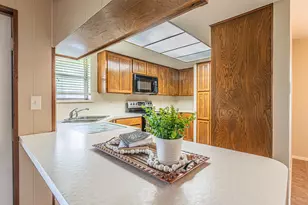 6901 Alexandria Ct, Fort Worth, TX 76133 - Photo 9