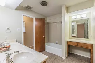 6901 Alexandria Ct, Fort Worth, TX 76133 - Photo 15