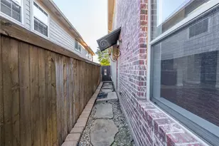 1067 Valley Vista Dr, Irving, TX 75063 - Photo 33