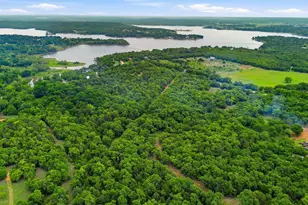 936 Carter Lake Dr, Bowie, TX 76230 - Photo 5