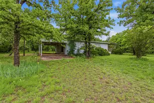 936 Carter Lake Dr, Bowie, TX 76230 - Photo 7