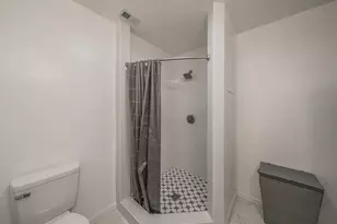 1001 Woodoak Ct, Fort Worth, TX 76112 - Photo 23