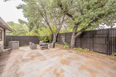 1001 Woodoak Court, Fort Worth, TX 76112 - Photo 27