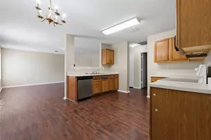 652 Lowe Dr, Cedar Hill, TX 75104 - Photo 9