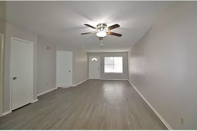 1705 Fitzgerald Court, Arlington, TX 76012 - Photo 3