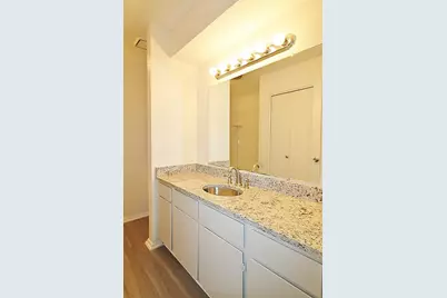 1705 Fitzgerald Court, Arlington, TX 76012 - Photo 9