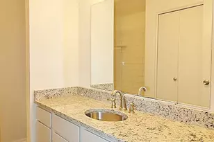 1705 Fitzgerald Ct, Arlington, TX 76012 - Photo 9