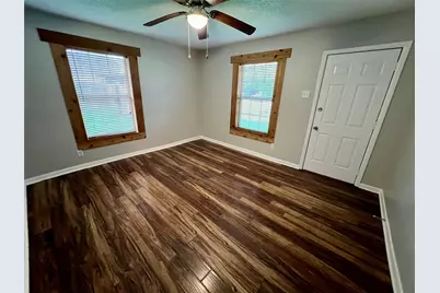 300 W 4th Street, Springtown, TX 76082 - Photo 13