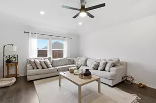 1200 Canterbury Ln, Ennis, TX 75119 - Photo 9