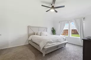 1200 Canterbury Ln, Ennis, TX 75119 - Photo 13