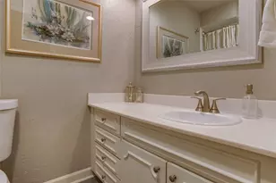 7777 Royal Ln, Dallas, TX 75230 - Photo 17
