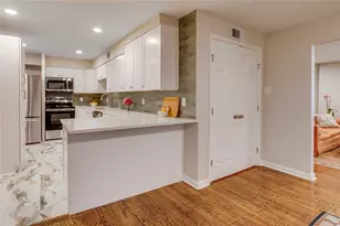 7777 Royal Ln, Dallas, TX 75230 - Photo 17