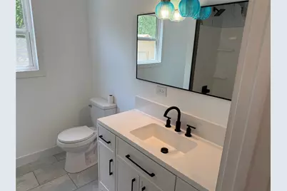 309 W 8th Street, Bonham, TX 75418 - Photo 17