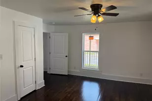 309 W 8th St, Bonham, TX 75418 - Photo 11