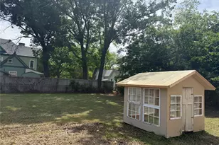 309 W 8th St, Bonham, TX 75418 - Photo 19