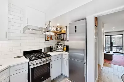 3637 Hawthorne Avenue, Dallas, TX 75219 - Photo 9
