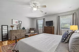 635 Classen Dr, Dallas, TX 75218 - Photo 15