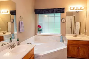 6400 Avon Dr, Waco, TX 76708 - Photo 11