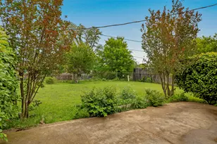 6417 Kary Lynn Dr N, Watauga, TX 76148 - Photo 27