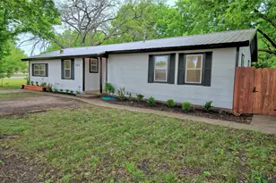 103 Phillips St, Saint Jo, TX 76265 - Photo 3