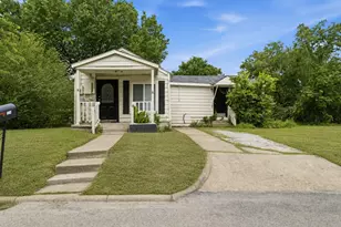 1214 Jones St, Greenville, TX 75401 - Photo 1