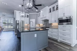233 Fox Run Ln, Robinson, TX 76706 - Photo 5