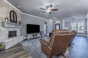 233 Fox Run Ln, Robinson, TX 76706 - Photo 9