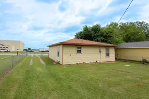 102 Ator St, Lipan, TX 76462 - Photo 15