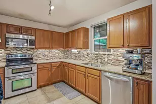 16617 Woodside Dr, Fort Worth, TX 76247 - Photo 3