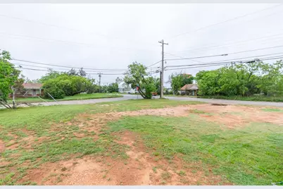 1401 Cottonwood Street, Abilene, TX 79601 - Photo 7