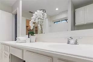 2620 Carmel Dr, Carrollton, TX 75006 - Photo 25