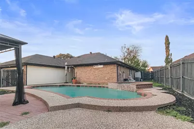 2620 Carmel Drive, Carrollton, TX 75006 - Photo 27