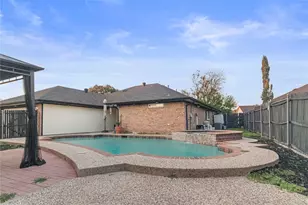 2620 Carmel Dr, Carrollton, TX 75006 - Photo 27