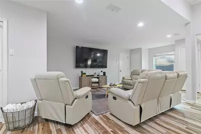 2620 Carmel Drive, Carrollton, TX 75006 - Photo 11