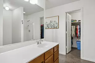 5325 Chessie Cir, Haltom City, TX 76137 - Photo 13