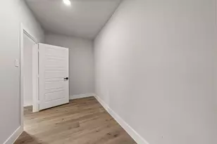 900 N 22nd St, Waco, TX 76707 - Photo 19