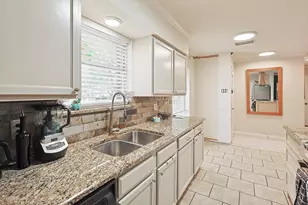 405 Birchwood Cir, Mesquite, TX 75149 - Photo 9